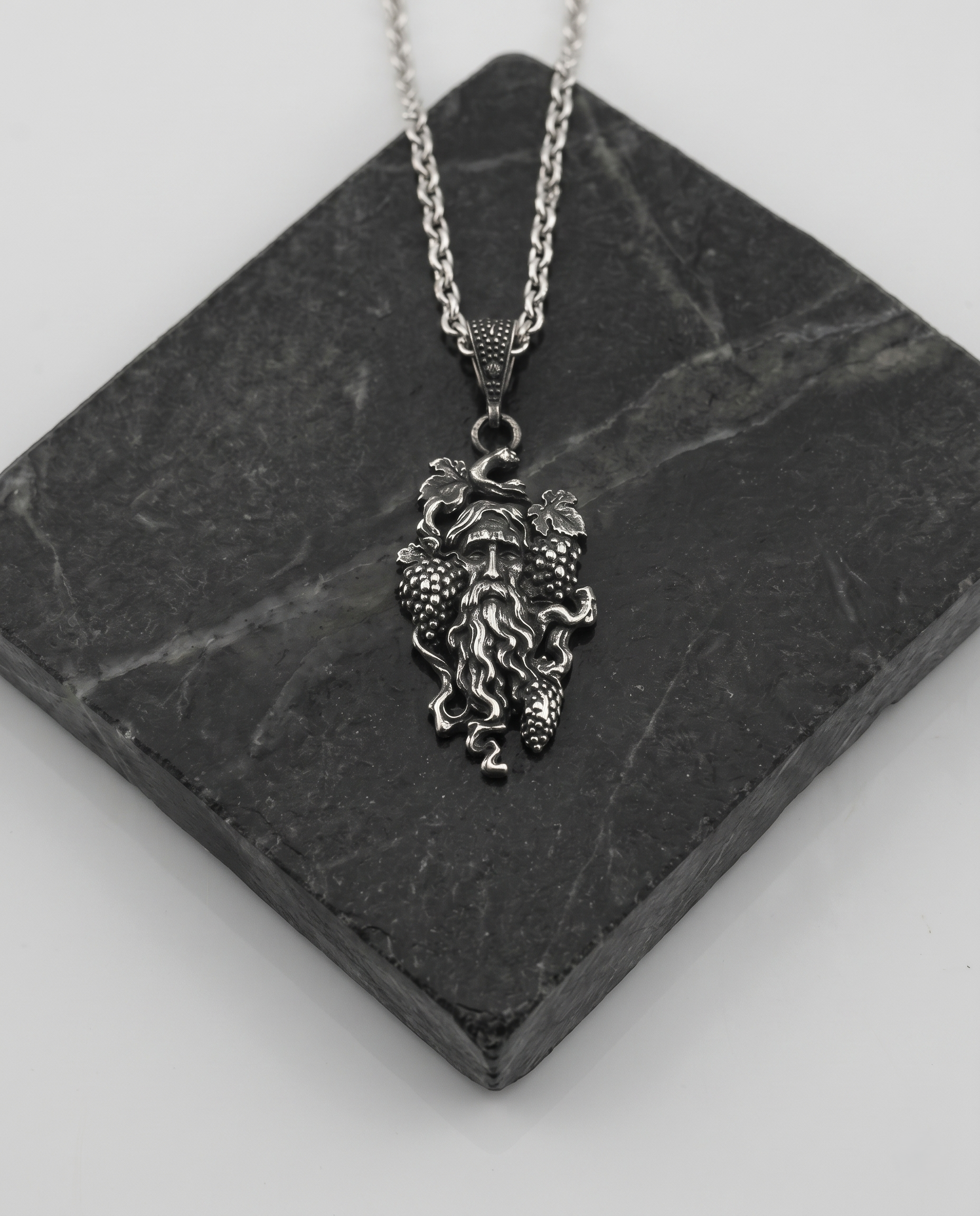 Vitis Sage Necklace